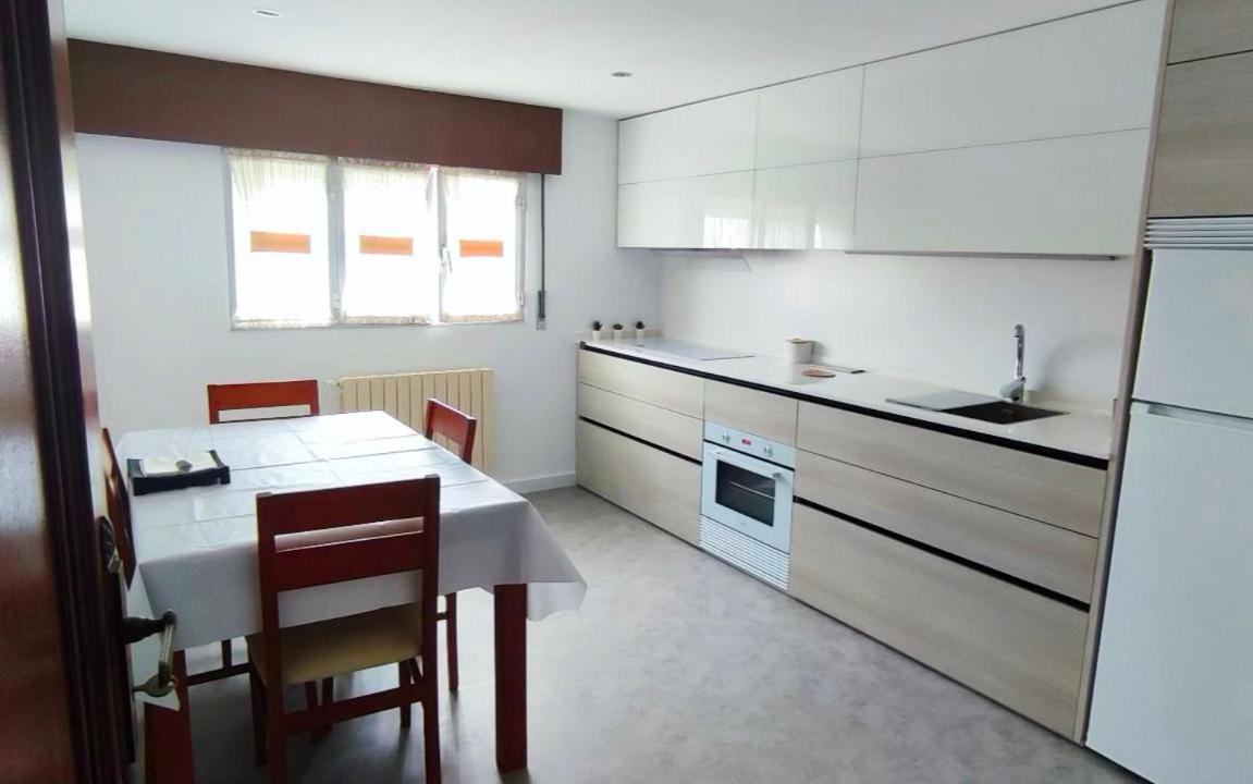 Acogedor Atico Cerca Del Mar By Bebalmy Apartment โอโกรเบ ภายนอก รูปภาพ