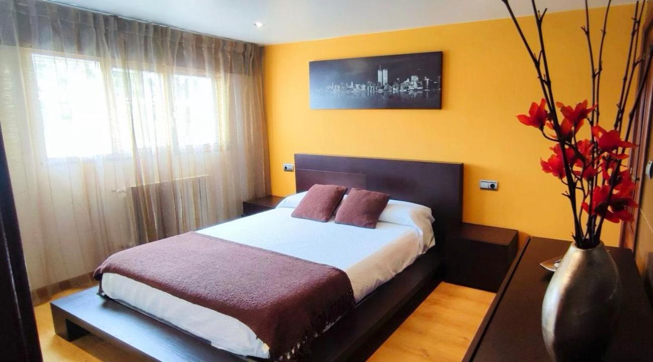 Acogedor Atico Cerca Del Mar By Bebalmy Apartment โอโกรเบ ภายนอก รูปภาพ